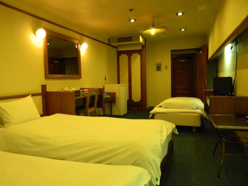 Hotel Misono Ōsaka Extérieur photo